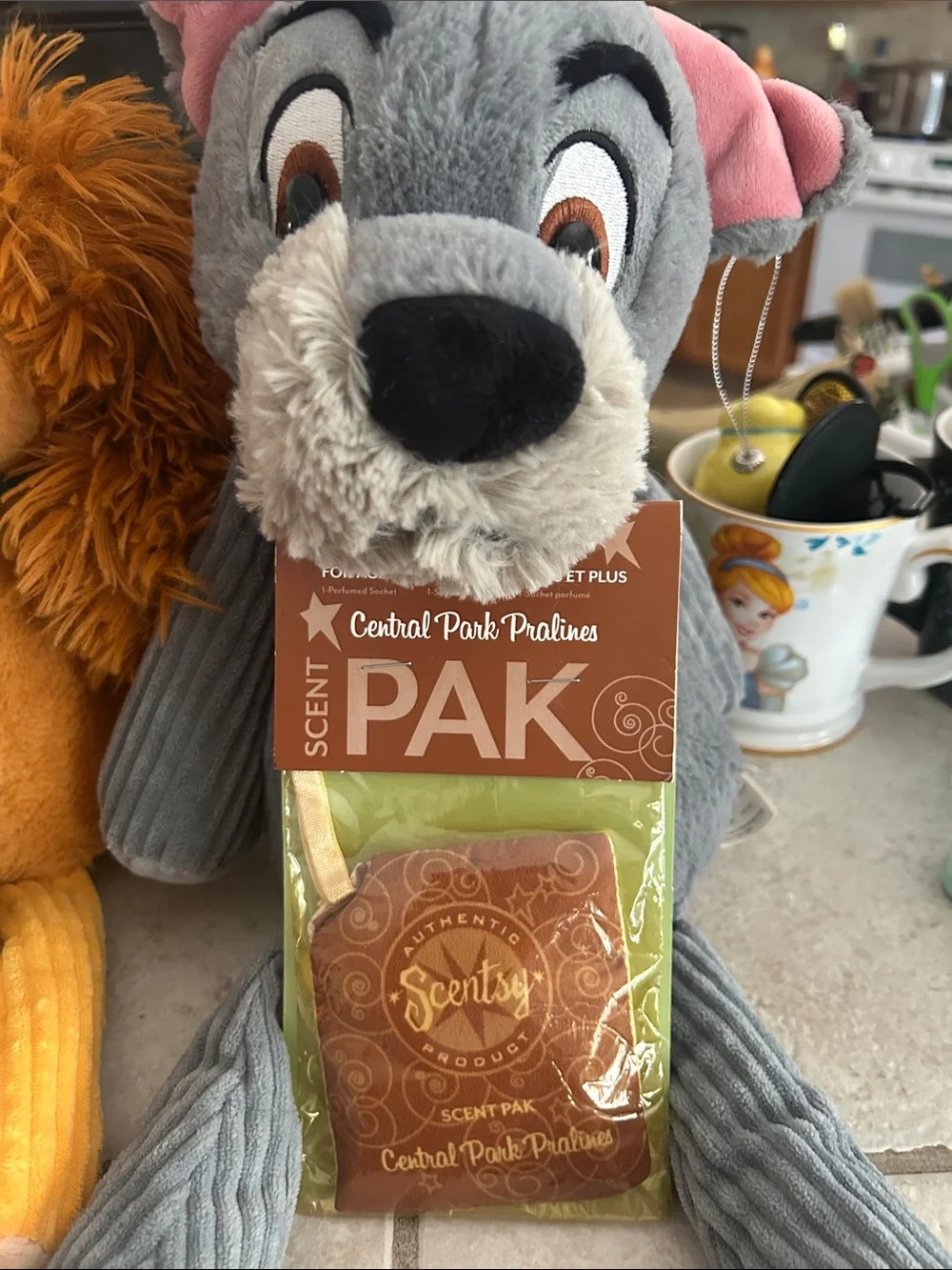 Scentsy Plush Scent Pak Dog Duo in Yellow and Gray